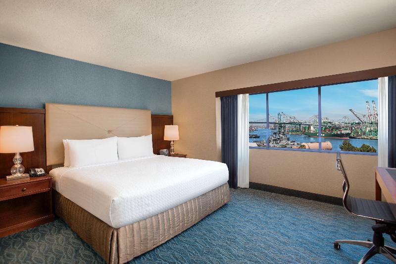 Crowne Plaza Los Angeles Harbor Hotel Crowne Plaza Los Angeles Harbor Hotel
