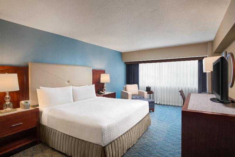 Crowne Plaza Los Angeles Harbor Hotel Crowne Plaza Los Angeles Harbor Hotel