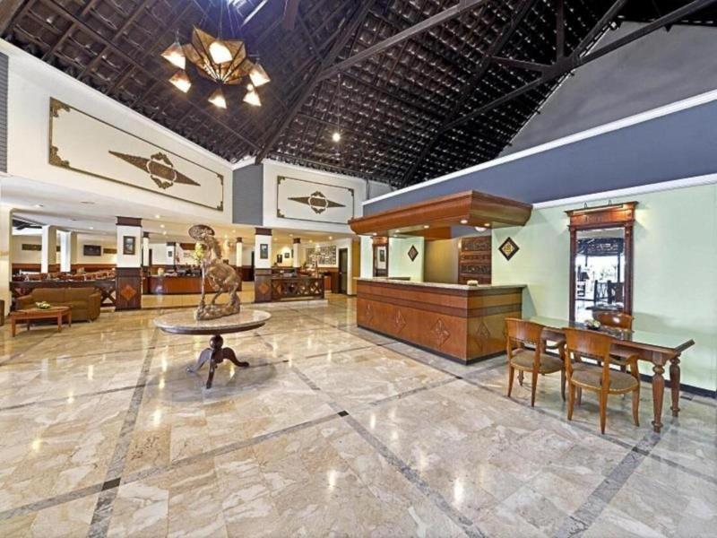 Grand Trawas Hotel image