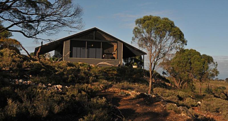 Riverview Rise Retreats
