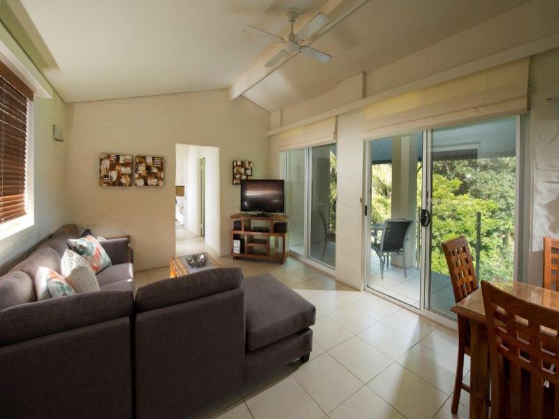 Sandcastles Hotel Noosa image