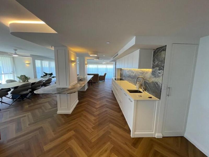 De Ville Apartments image