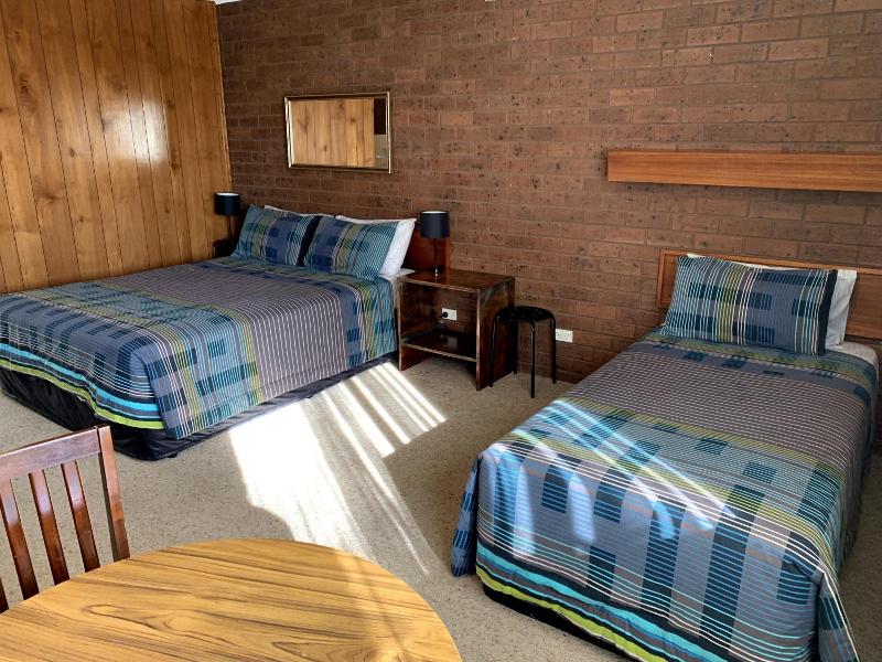 Kingswood Motel  Apartments