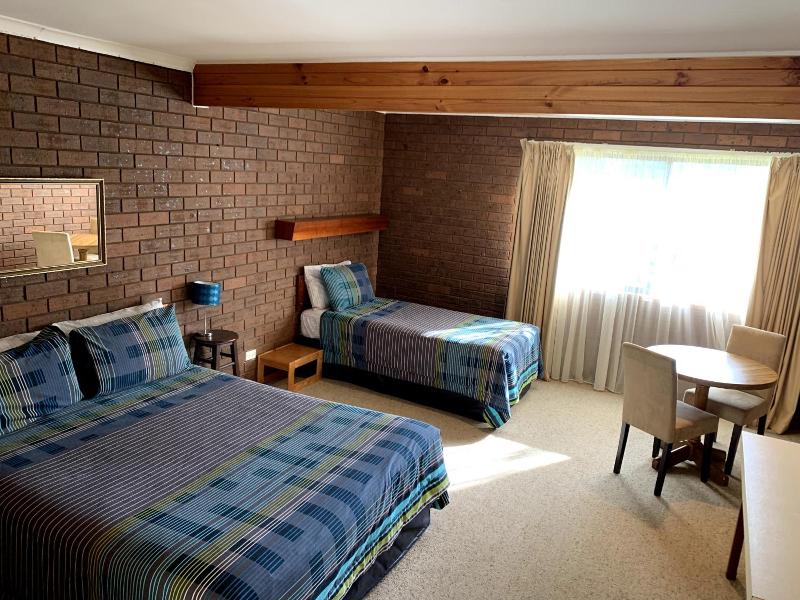 Kingswood Motel  Apartments