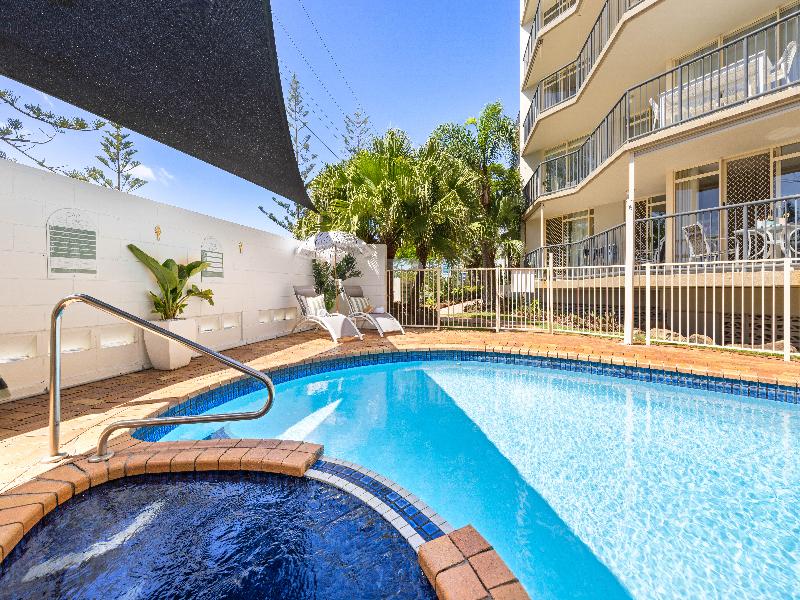Bayview Beach Holiday Apartments image