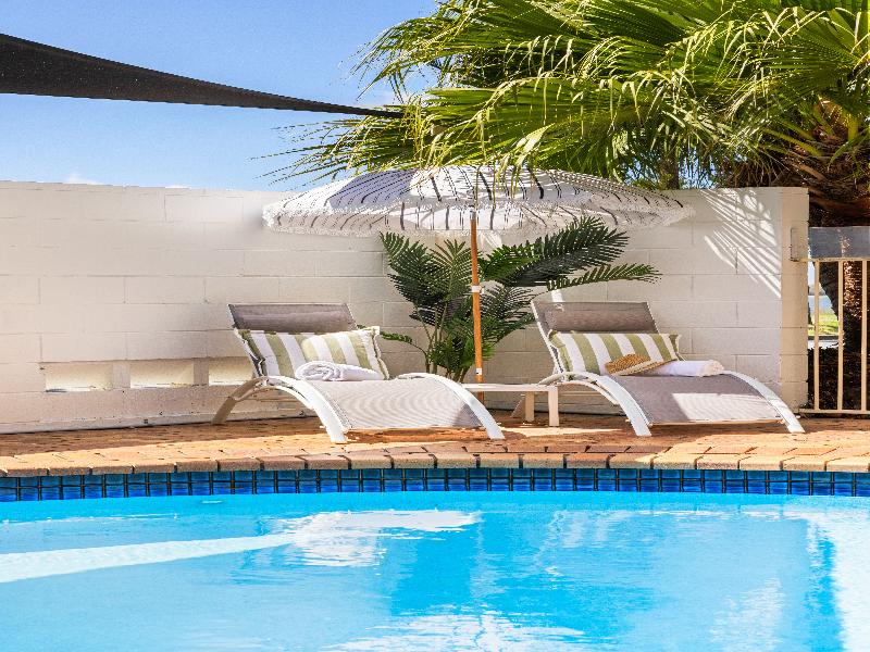 Bayview Beach Holiday Apartments image