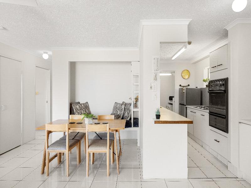 Bayview Beach Holiday Apartments image