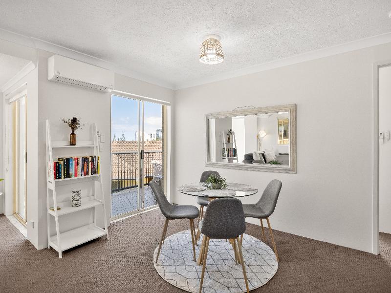 Bayview Beach Holiday Apartments image