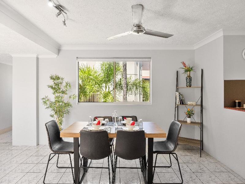 Bayview Beach Holiday Apartments image