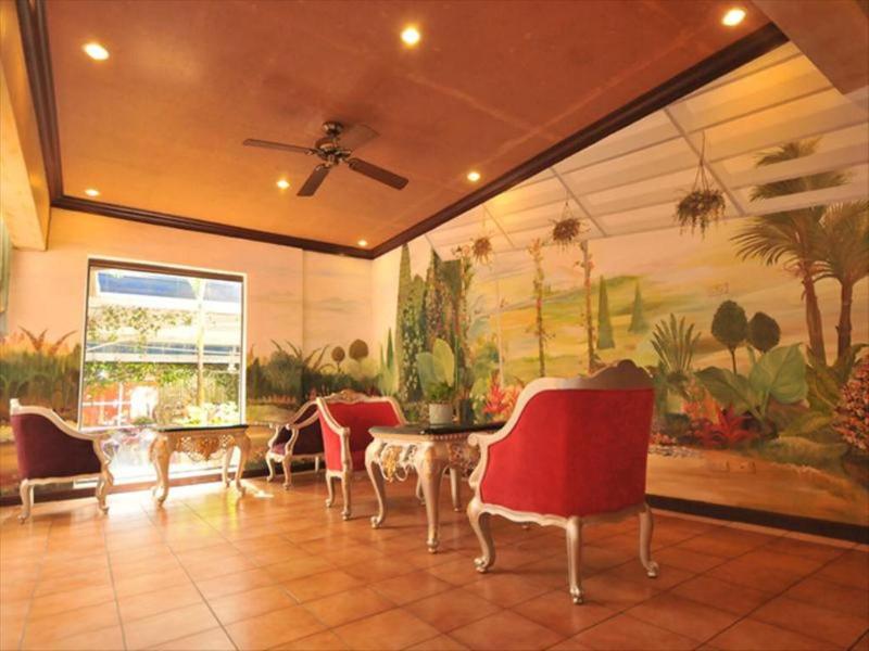 Queen Margarette Hotel Main image