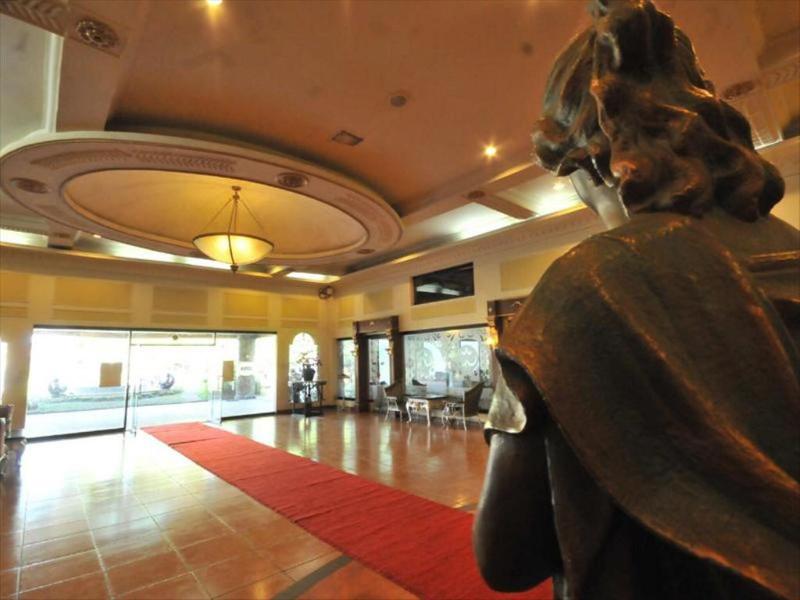 Queen Margarette Hotel Main image