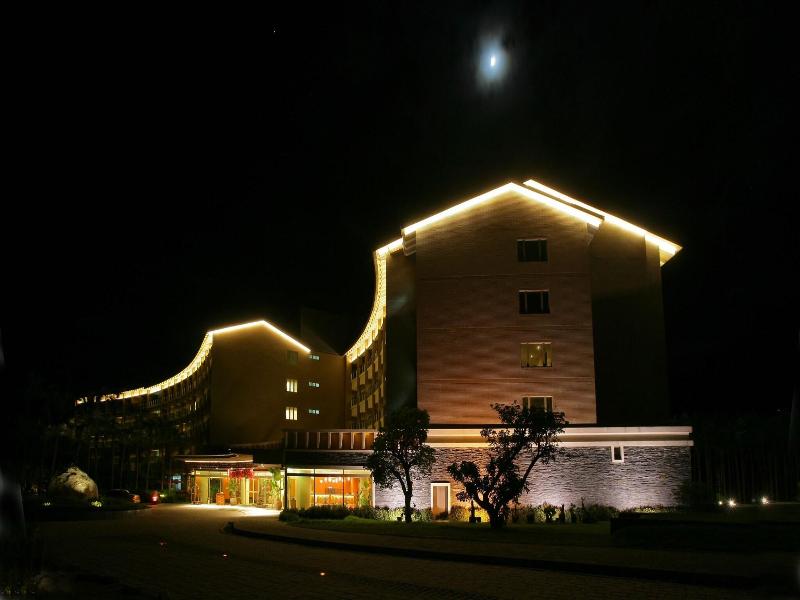 Luminous Hot Spring Resort  Spa image