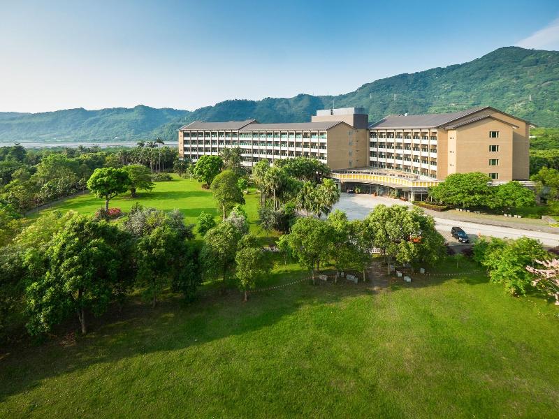 Luminous Hot Spring Resort  Spa image