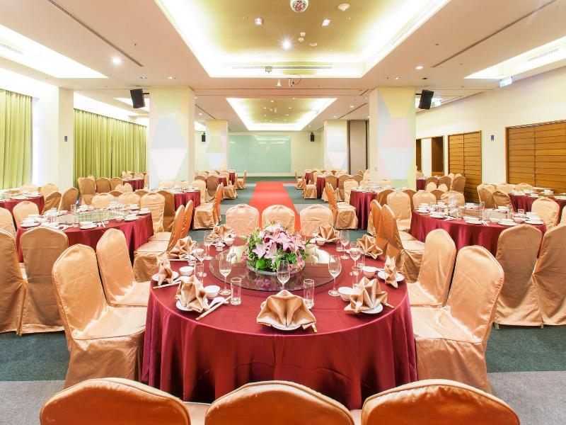 Luminous Hot Spring Resort  Spa image