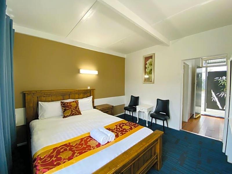 Midvalley Motel
