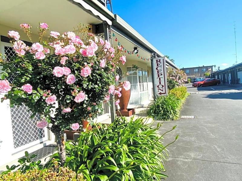 Midvalley Motel