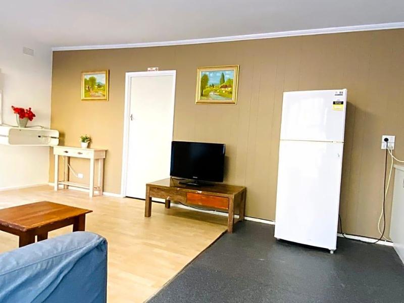 Midvalley Motel
