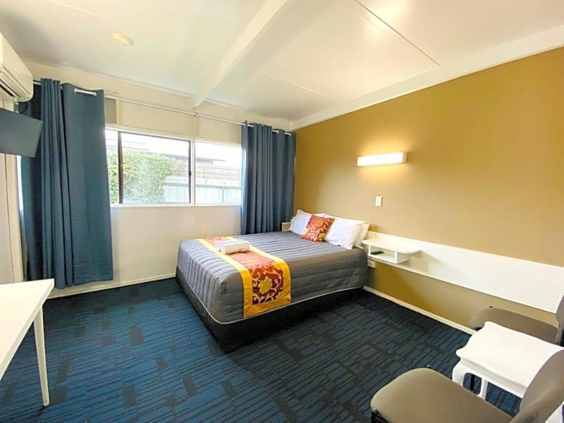 Midvalley Motel
