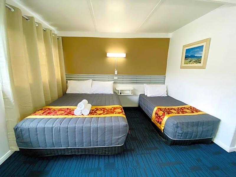 Midvalley Motel