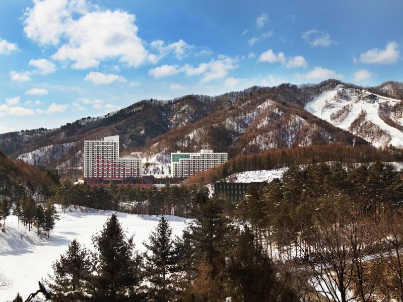 Hanwha Resort Pheonix Park