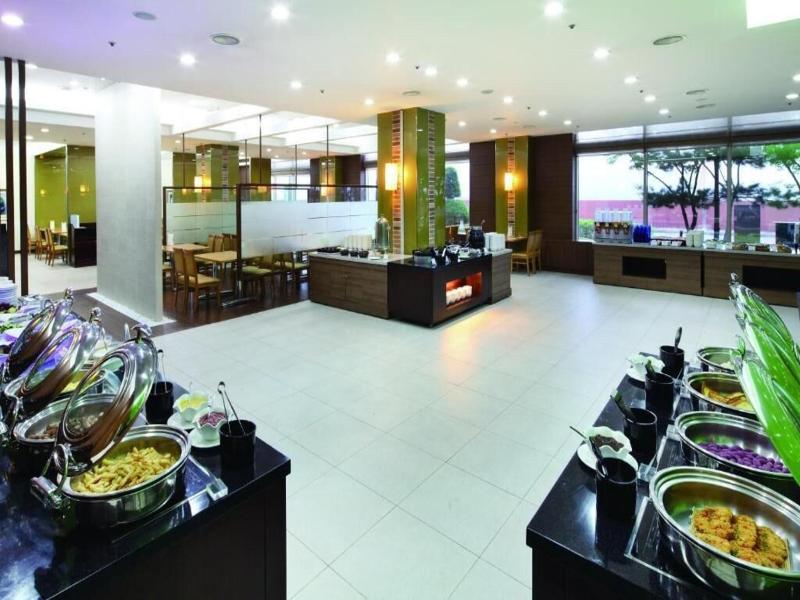 Hanwha Resort Pheonix Park