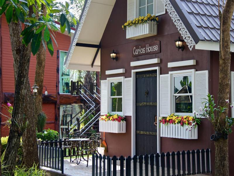 Yoko Riverkwai Hotel  Resort