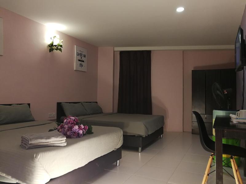Live Com Hotel image