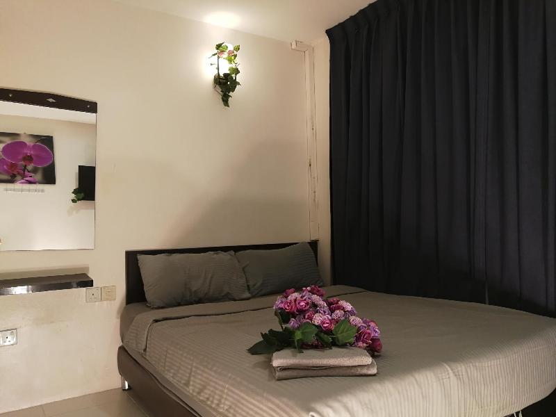 Live Com Hotel image