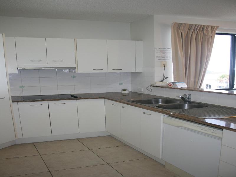 King'S Row Holiday Apartments image