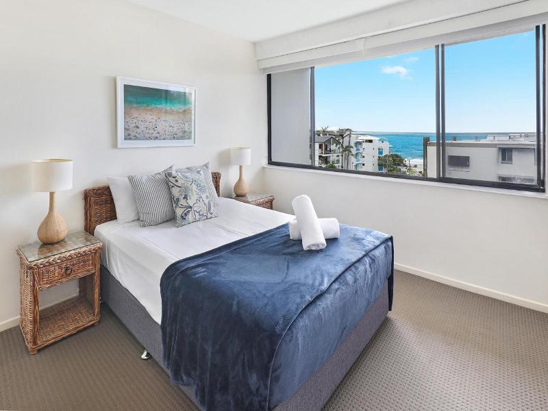 King'S Row Holiday Apartments image
