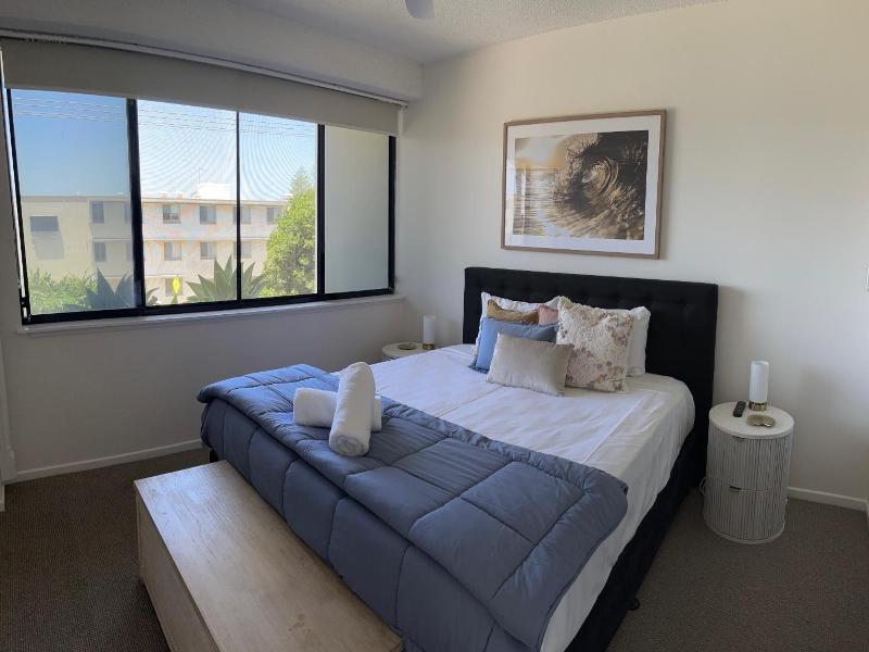 King'S Row Holiday Apartments image
