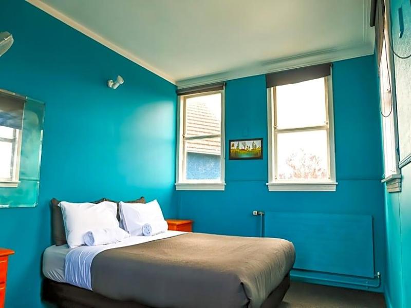 Crash Palace Backpackers image
