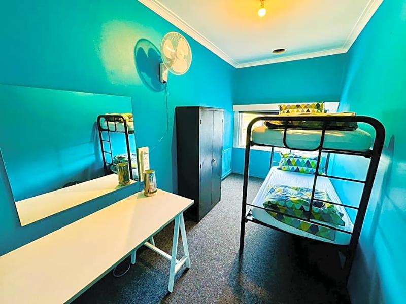 Crash Palace Backpackers image