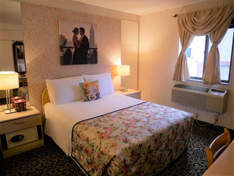 Flushing Central Hotel image