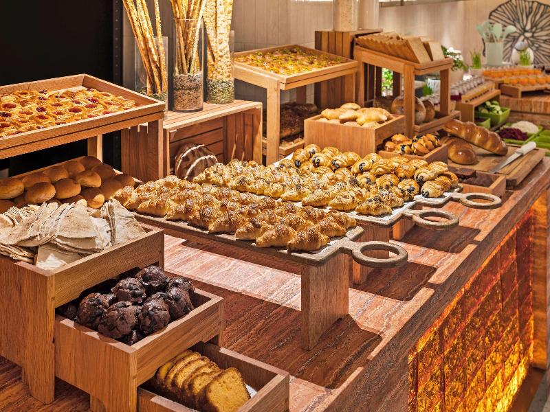 Pullman Resort Al Marjan Island image