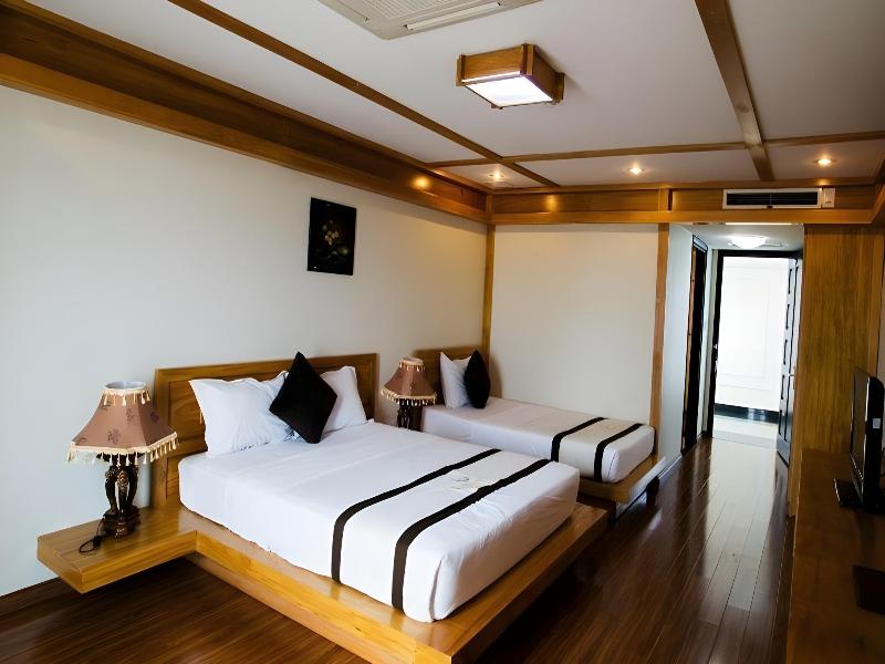 Kaya Hotel Phu Yen image