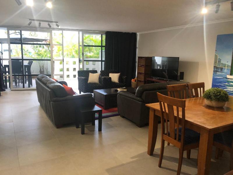 Sundeck Gardens Apartments image