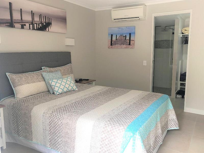 Sundeck Gardens Apartments image
