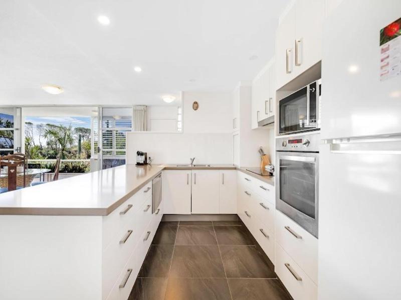 Sundeck Gardens Apartments image