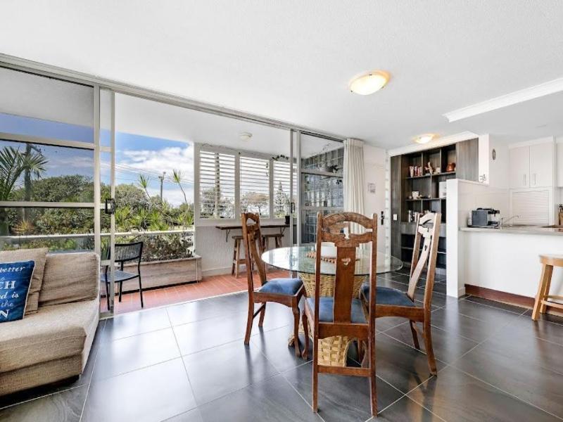Sundeck Gardens Apartments image