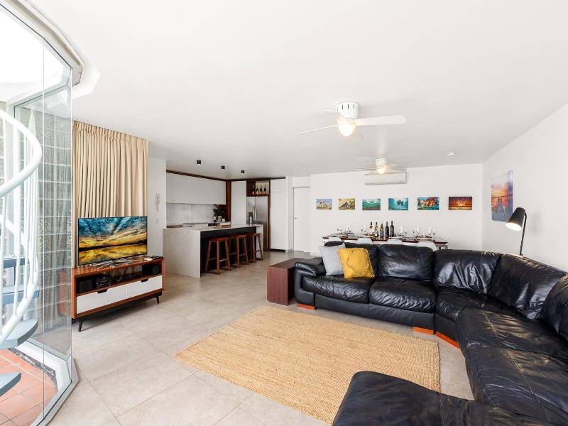 Sundeck Gardens Apartments image