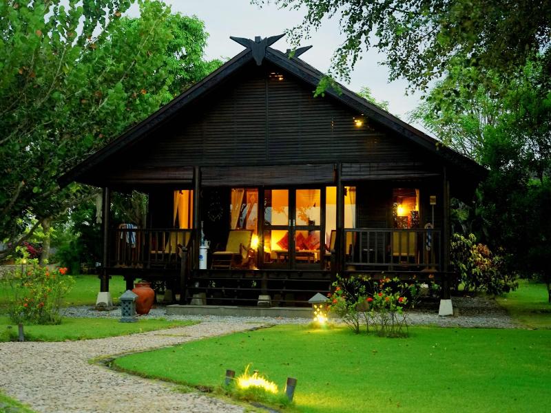 Samawa Seaside Cottage