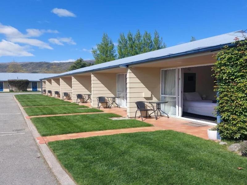 Lake Dunstan Motel image