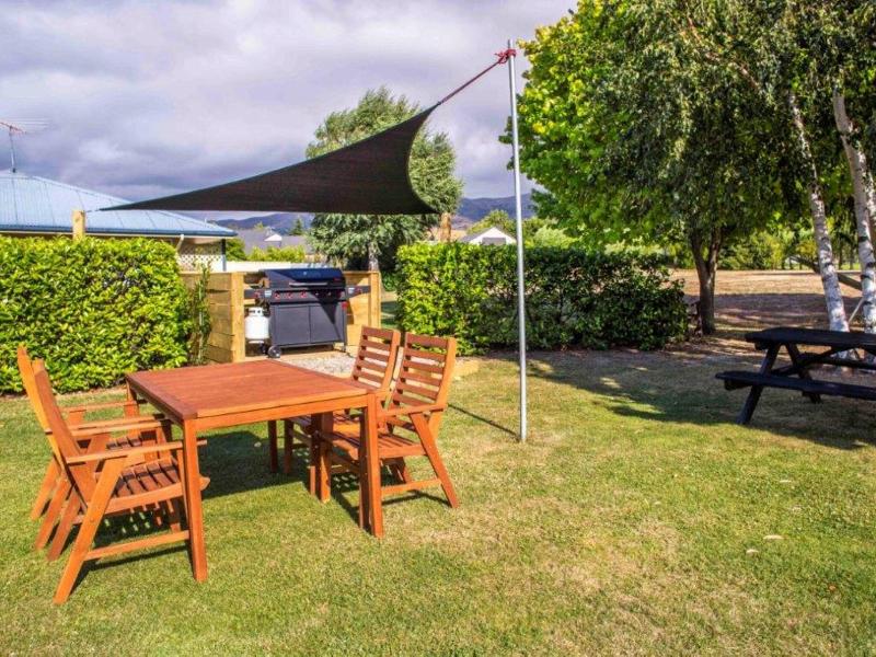 Lake Dunstan Motel image