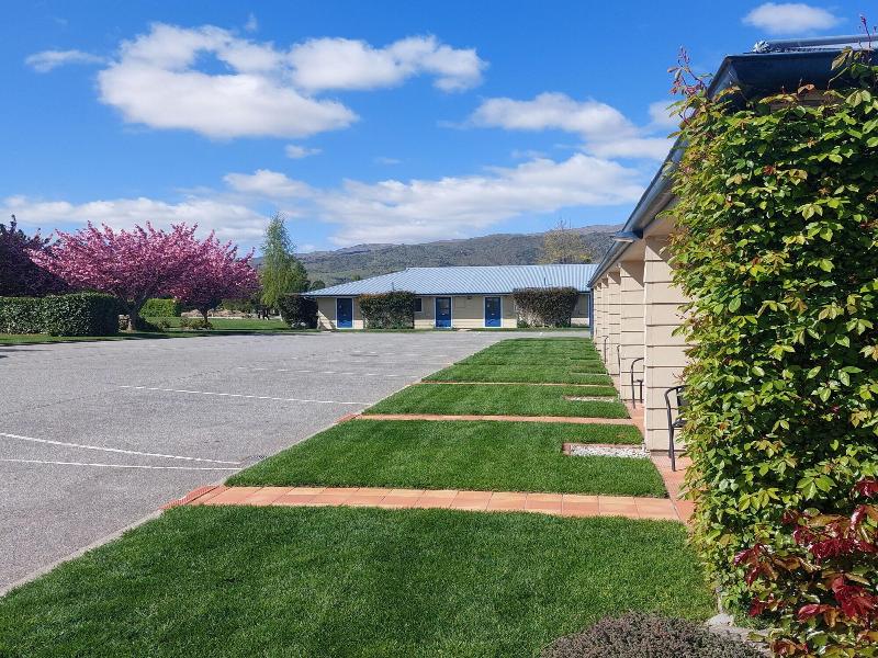 Lake Dunstan Motel image