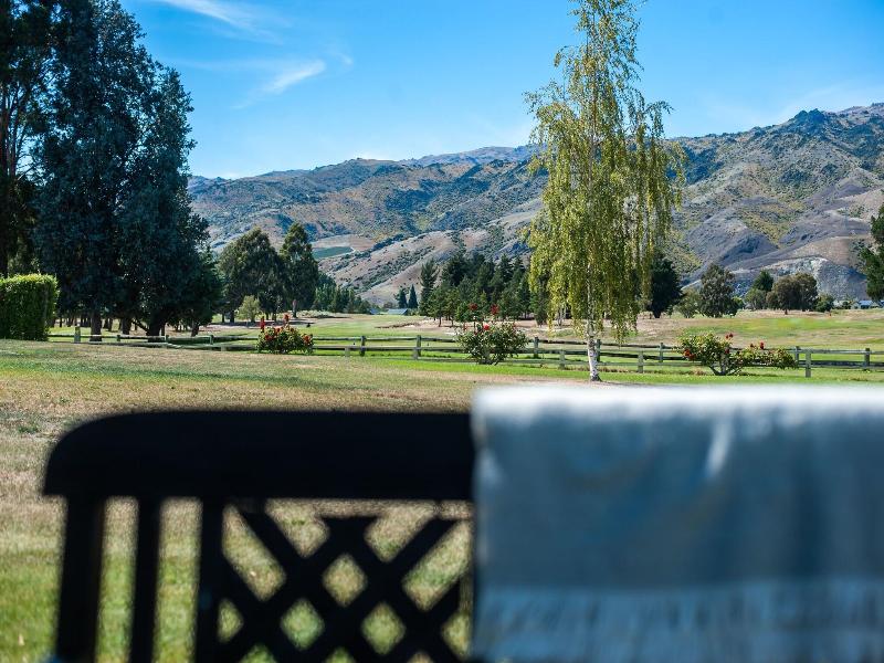 Lake Dunstan Motel image