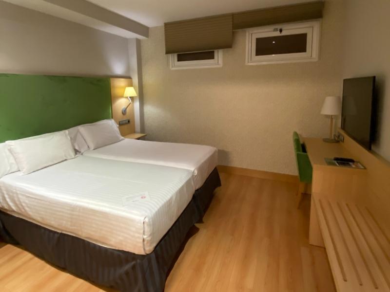 U Hotel Villa-Goma image