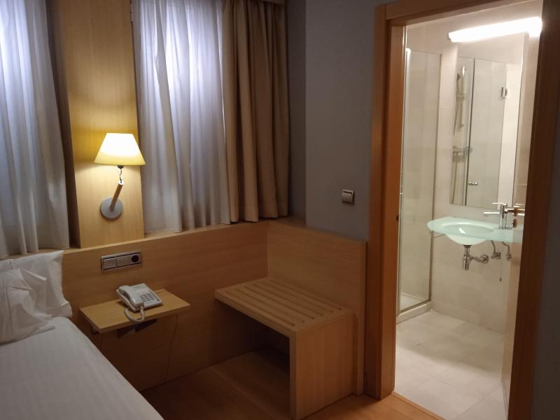 U Hotel Villa-Goma image
