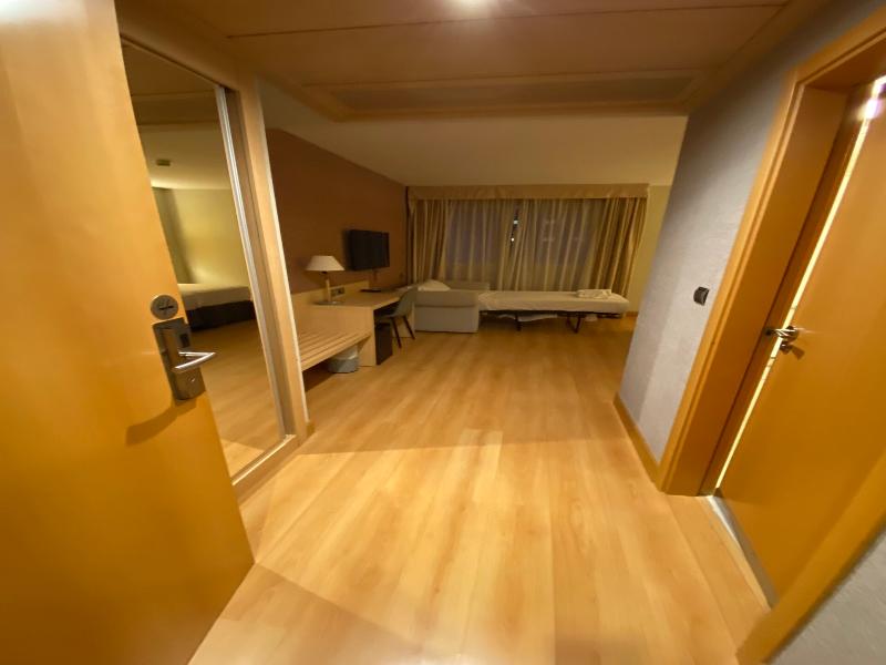 U Hotel Villa-Goma image