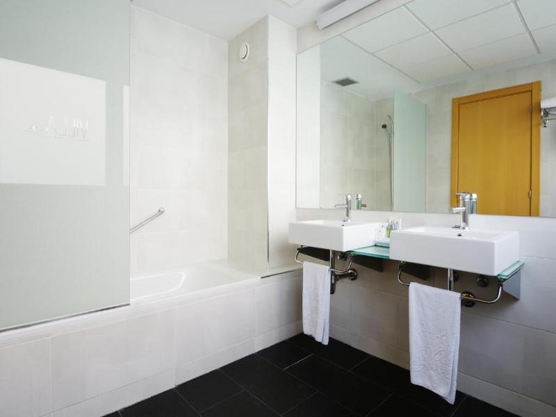 U Hotel Villa-Goma image